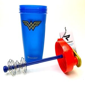 PerfectShaker Performa Activ 28 oz. Wonder woman Collection Shaker Cup